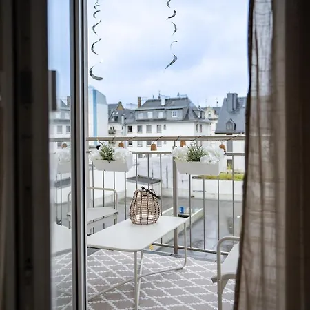 Apartment 2 Bedroom - Zentral - Kueche - Balkon - Wifi - Netflix - Business - Kaffe - Parkhaus Wiesbaden