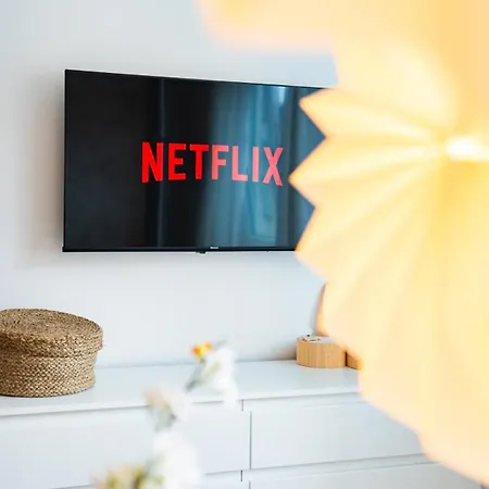 Apartment 2 Bedroom - Zentral - Kueche - Balkon - Wifi - Netflix - Business - Kaffe - Parkhaus